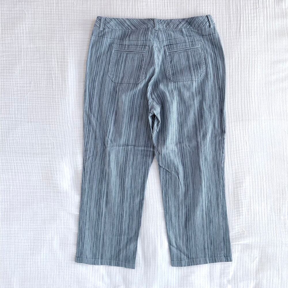Liz&Co. Women's 6 Blue Striped Stretch Cotton Denim Cropped Pants - Picture 2 of 5